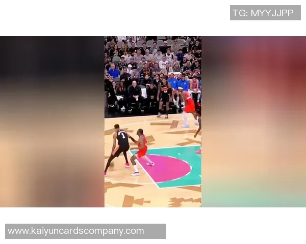 卡斯尔强调提升落位速度以便为文班亚马创造更大空间应对包夹挑战